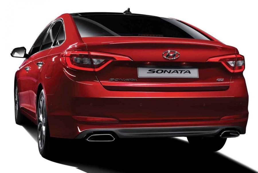  Hyundai Sonata 2015 года  (фото 12 из 16)